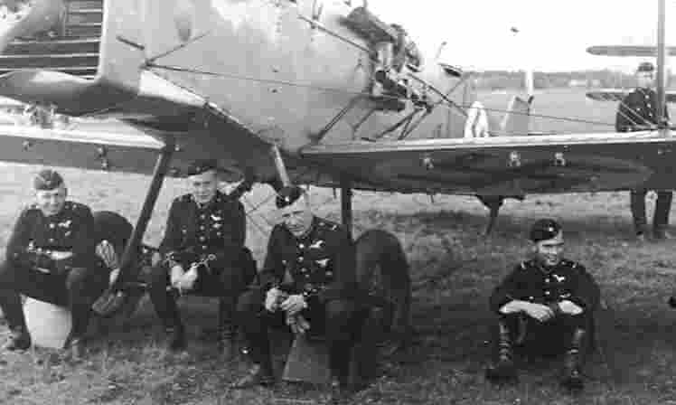 RDT on the extreme right